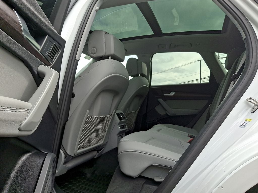2023 Audi Q5 45 S line Premium quattro