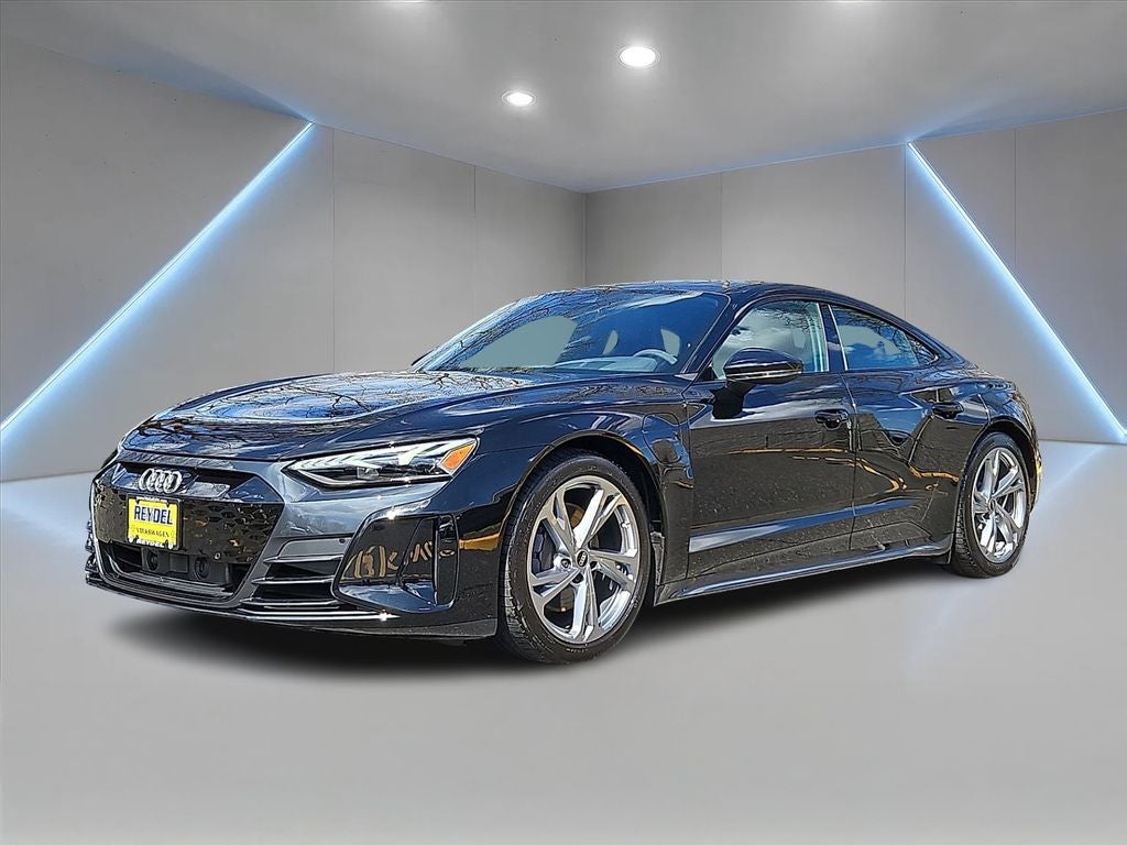 2023 Audi e-tron GT Premium Plus quattro