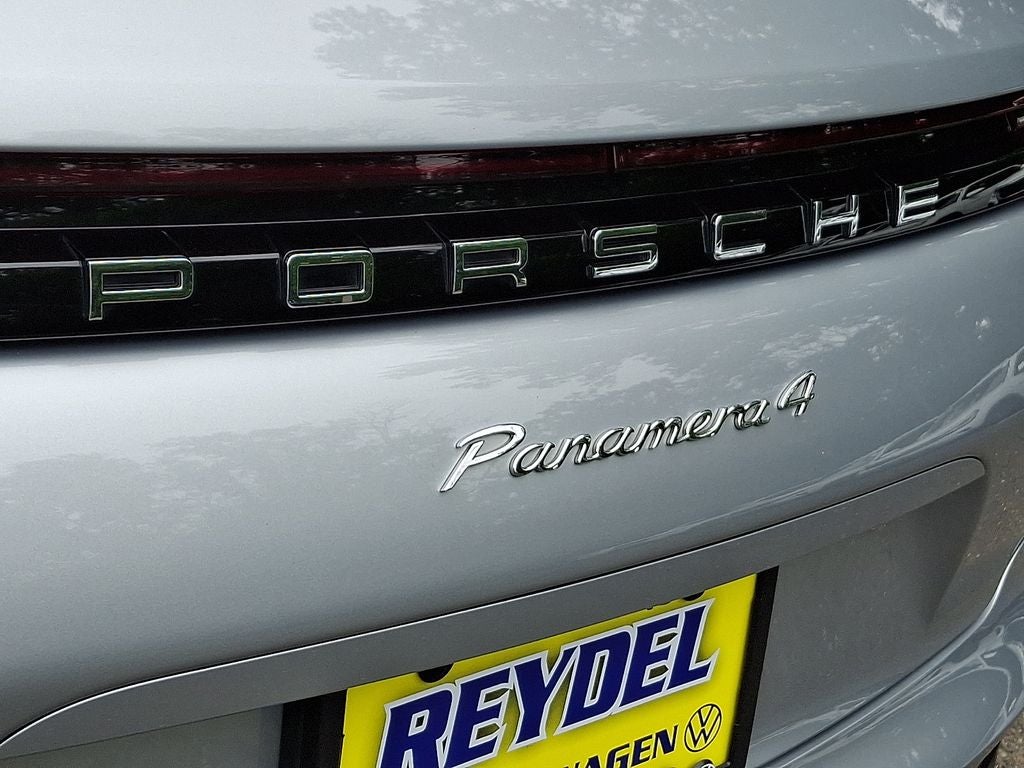 2019 Porsche Panamera Sport Turismo 4