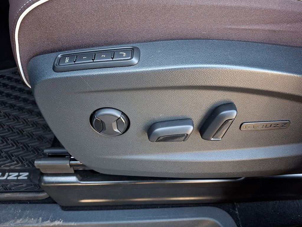 2025 Volkswagen ID. Buzz Pro S