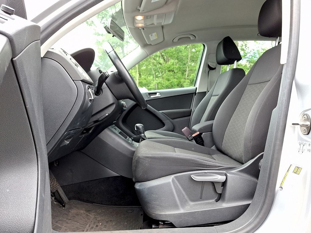 2017 Volkswagen Tiguan Limited 2.0T 4Motion