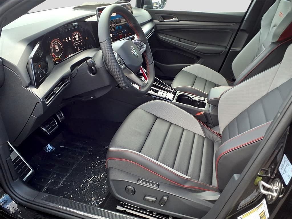 2025 Volkswagen Golf GTI 2.0T SE