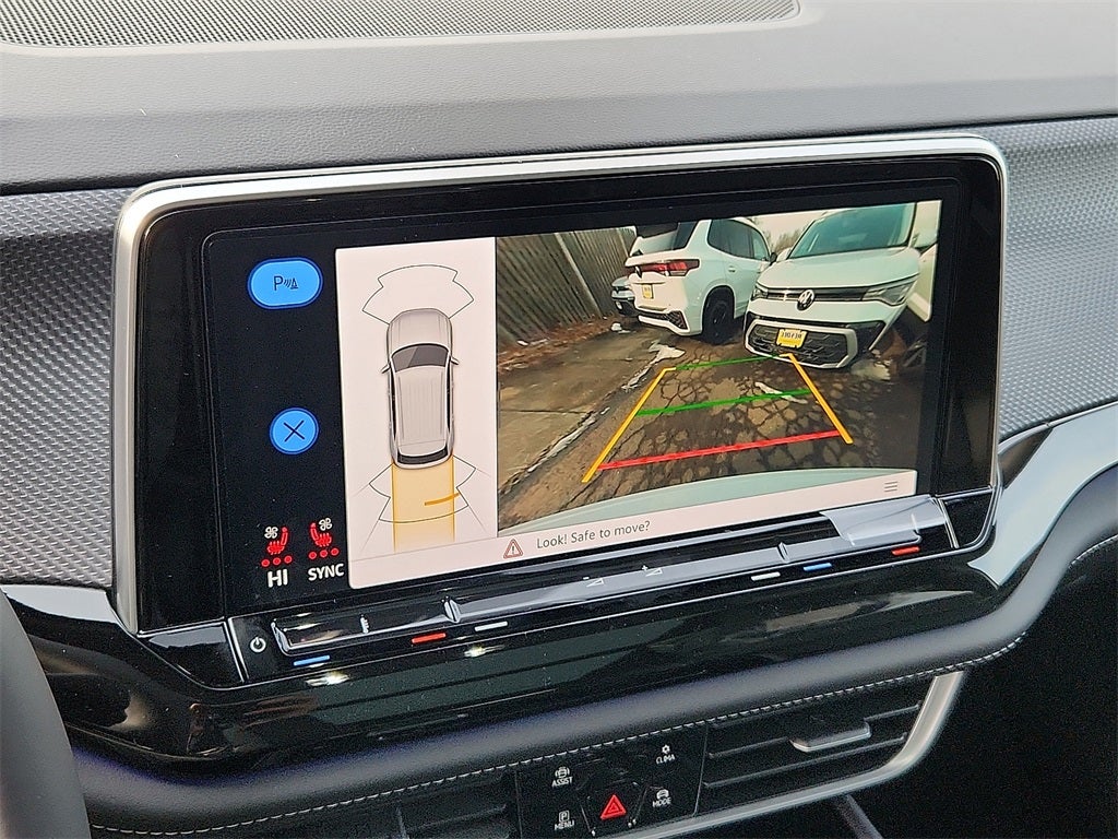 2026 Volkswagen Atlas Cross Sport 2.0T SEL R-Line Black