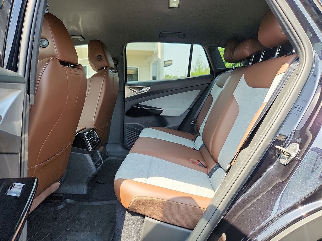 2023 Volkswagen ID.4 Pro