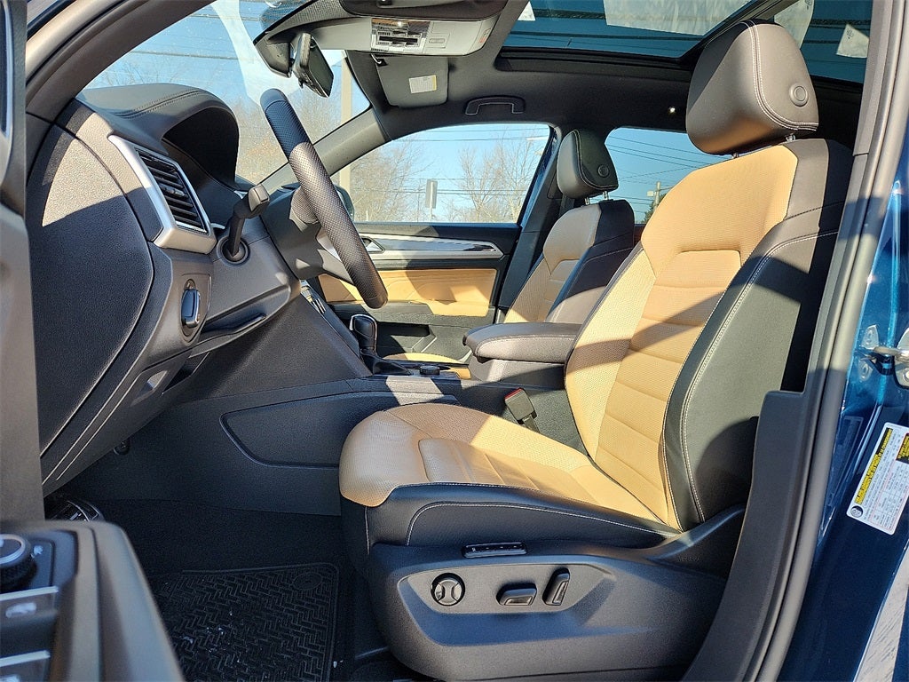 2023 Volkswagen Atlas Cross Sport 3.6L V6 SEL Premium R-Line