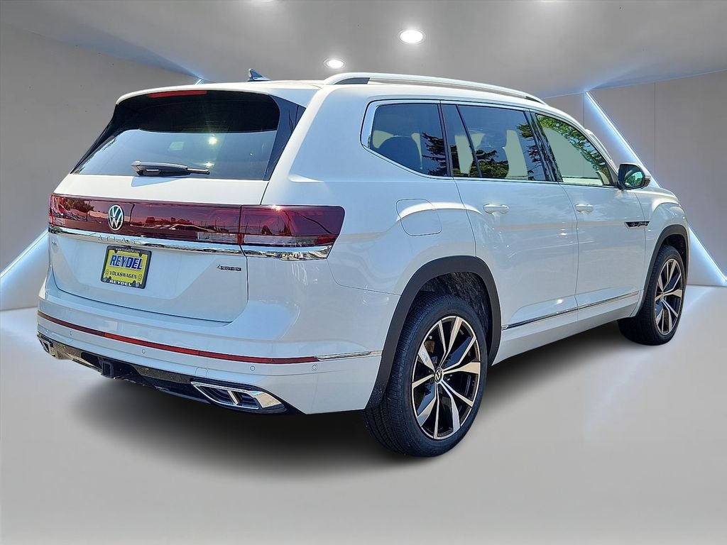 2026 Volkswagen Atlas 2.0T SEL Premium R-Line