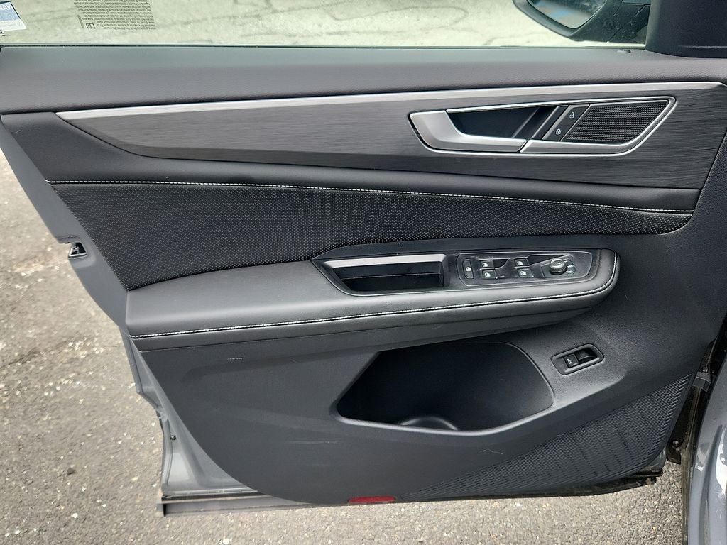 2025 Volkswagen Atlas Cross Sport SE w/Tech - Photo 10