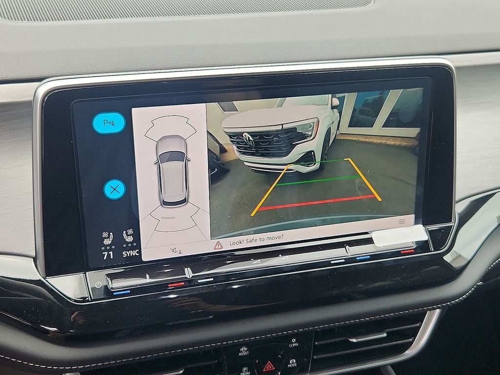 2025 Volkswagen Atlas Cross Sport SE w/Tech - Photo 14