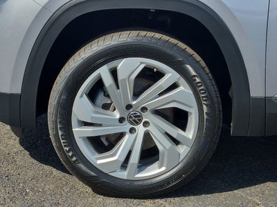 2022 Volkswagen Atlas 3.6L V6 SE w/Technology
