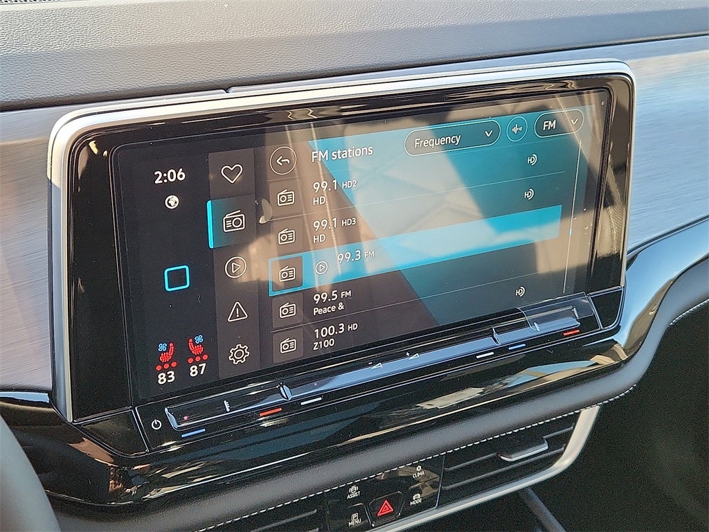 2026 Volkswagen Atlas Cross Sport 2.0T SE w/Technology