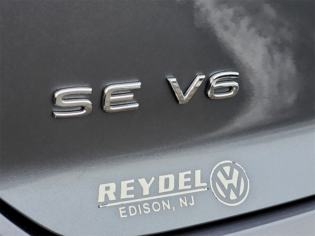 2022 Volkswagen Atlas Cross Sport 3.6L V6 SE w/Technology