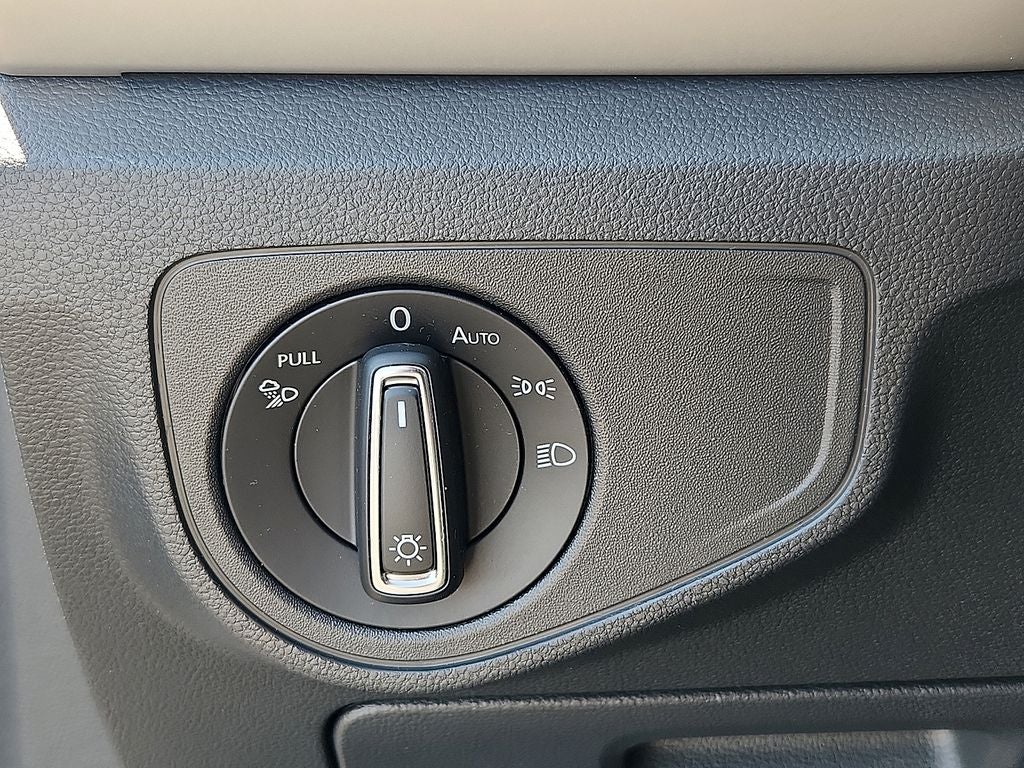 2023 Volkswagen Atlas 2.0T SE w/Technology