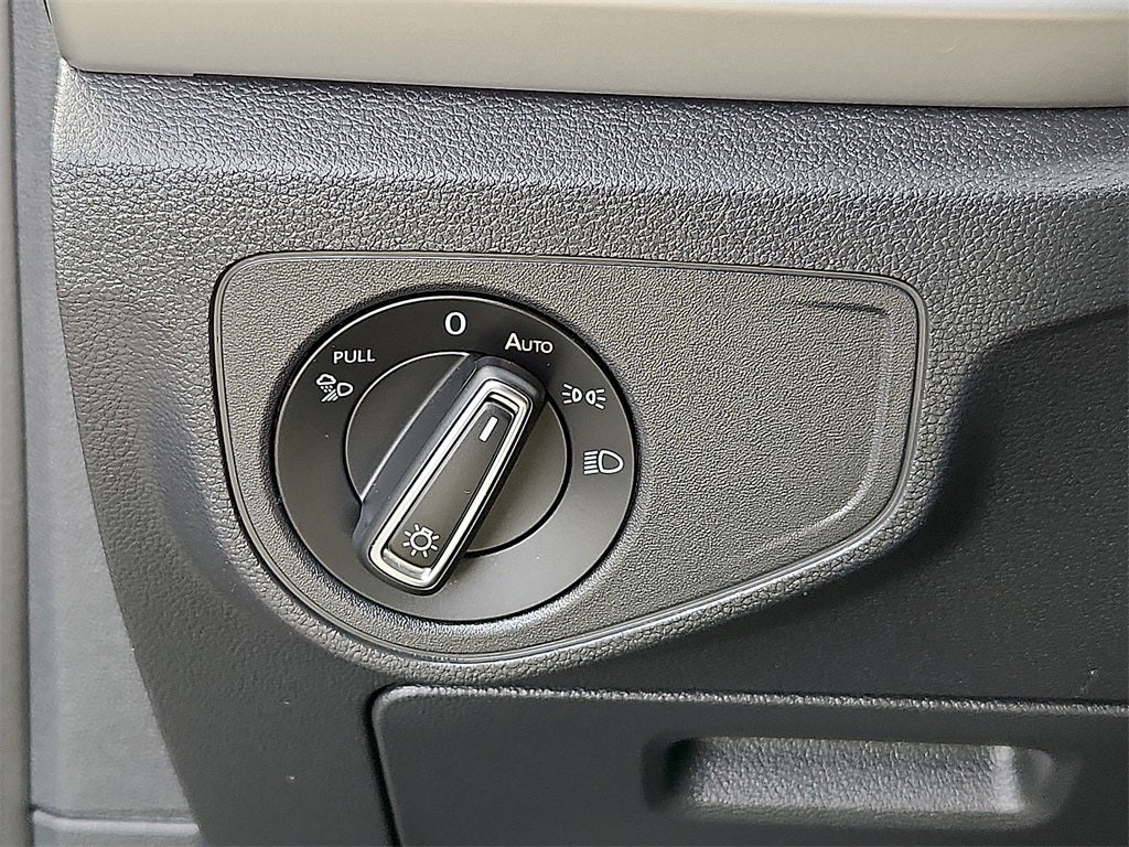 2023 Volkswagen Atlas Cross Sport 2.0T SE