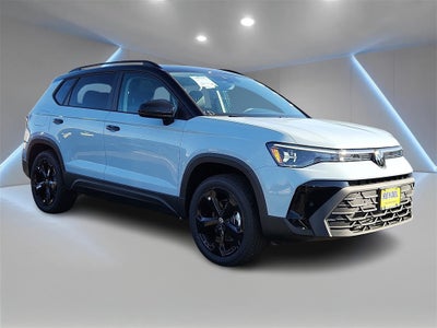 2026 Volkswagen Taos 1.5T SE Black