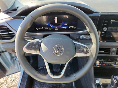 2026 Volkswagen Taos 1.5T SE Black