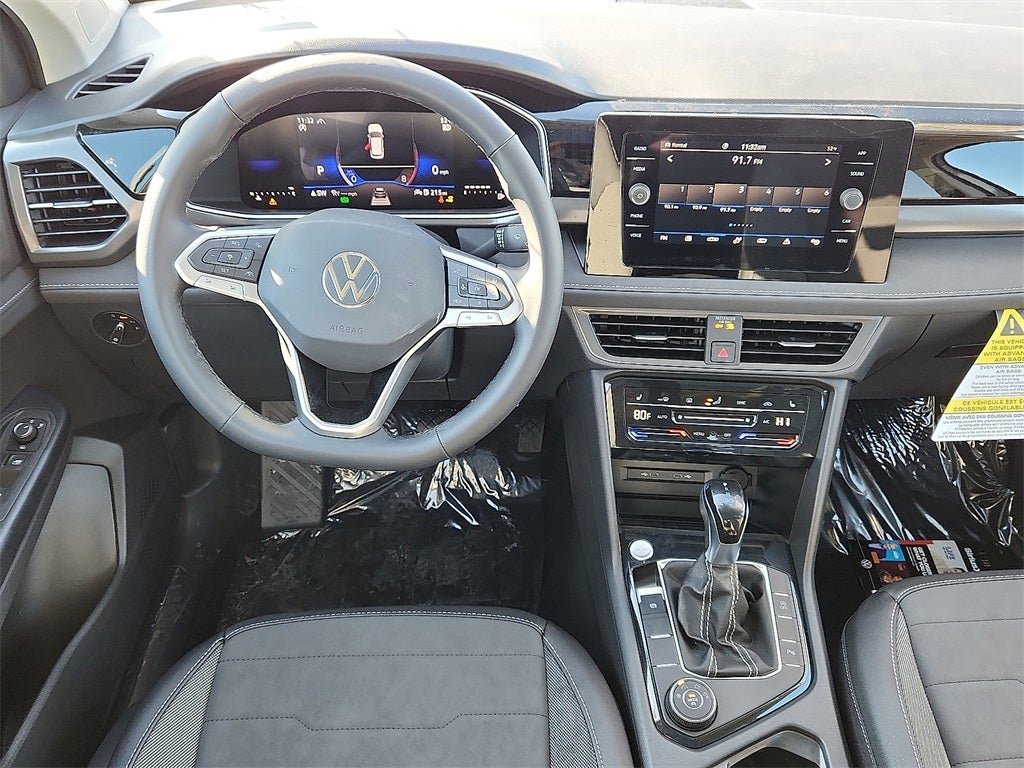 2026 Volkswagen Taos 1.5T SE Black