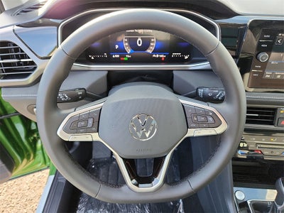 2026 Volkswagen Taos 1.5T SE Black