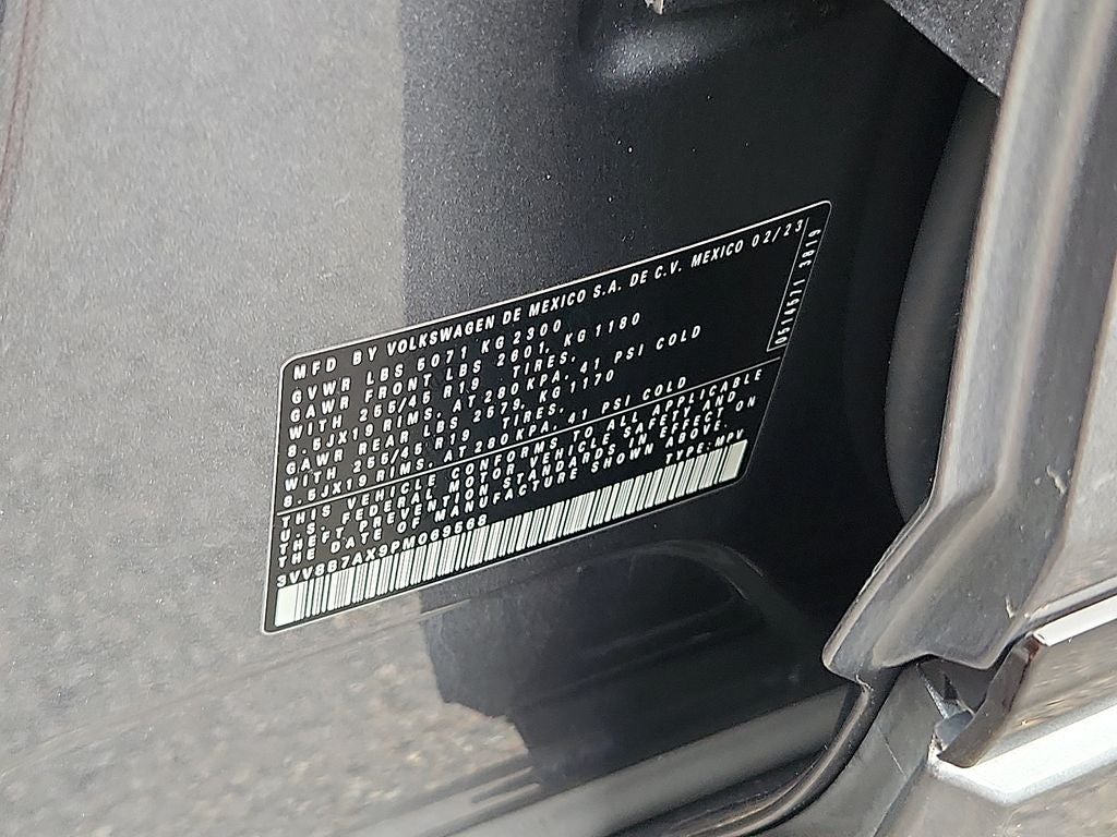 2023 Volkswagen Tiguan 2.0T SE R-Line Black