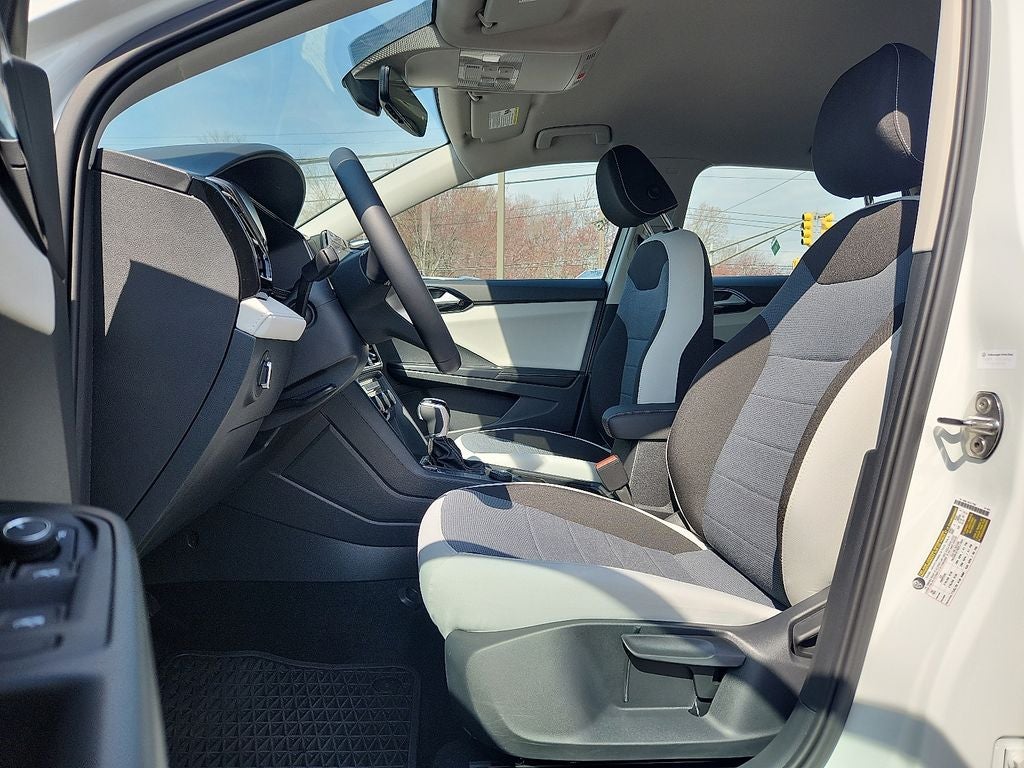 2025 Volkswagen Taos 1.5T S