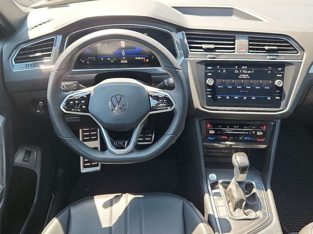 2024 Volkswagen Tiguan 2.0T SE R-Line Black