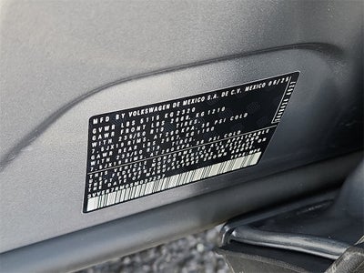 2025 Volkswagen Tiguan 2.0T SE