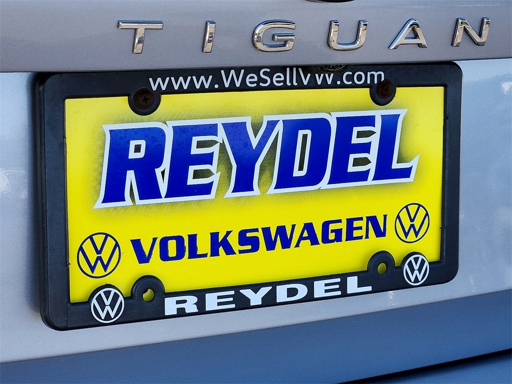 2025 Volkswagen Tiguan 2.0T SE