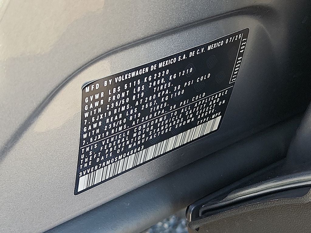 2025 Volkswagen Tiguan 2.0T SE