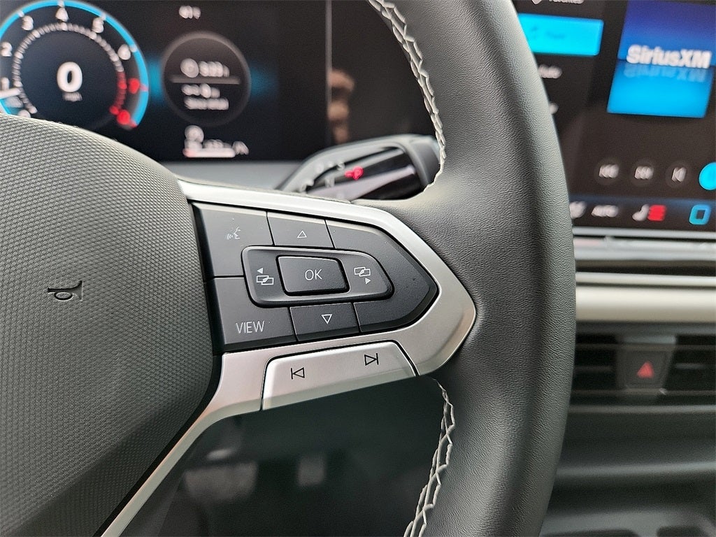 2025 Volkswagen Tiguan 2.0T SE