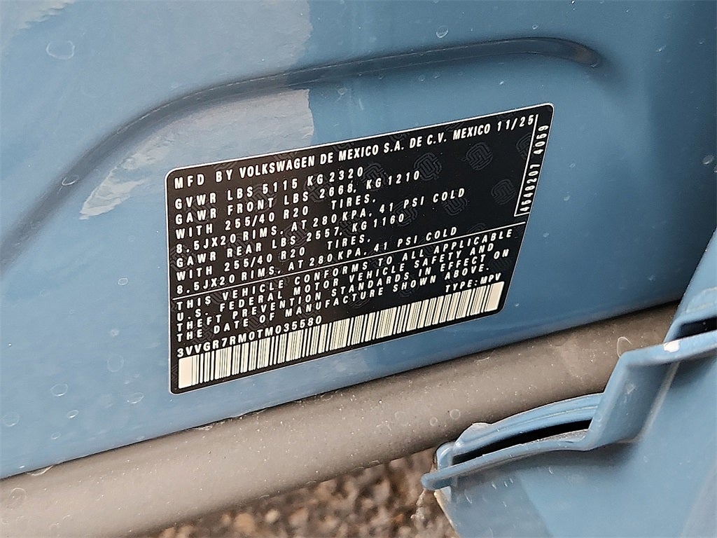 2026 Volkswagen Tiguan 2.0T SE R-Line Black