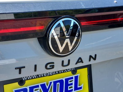 2026 Volkswagen Tiguan 2.0T SE R-Line Black