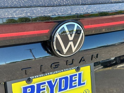 2026 Volkswagen Tiguan 2.0T SE R-Line Black
