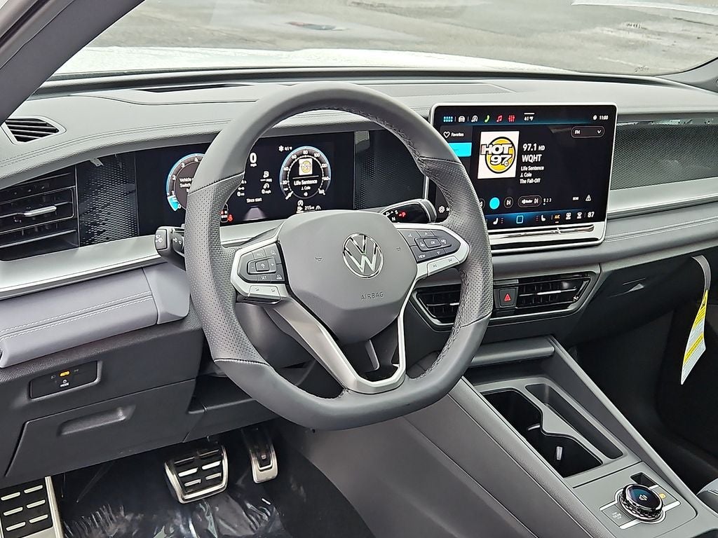 2026 Volkswagen Tiguan 2.0T SE R-Line Black