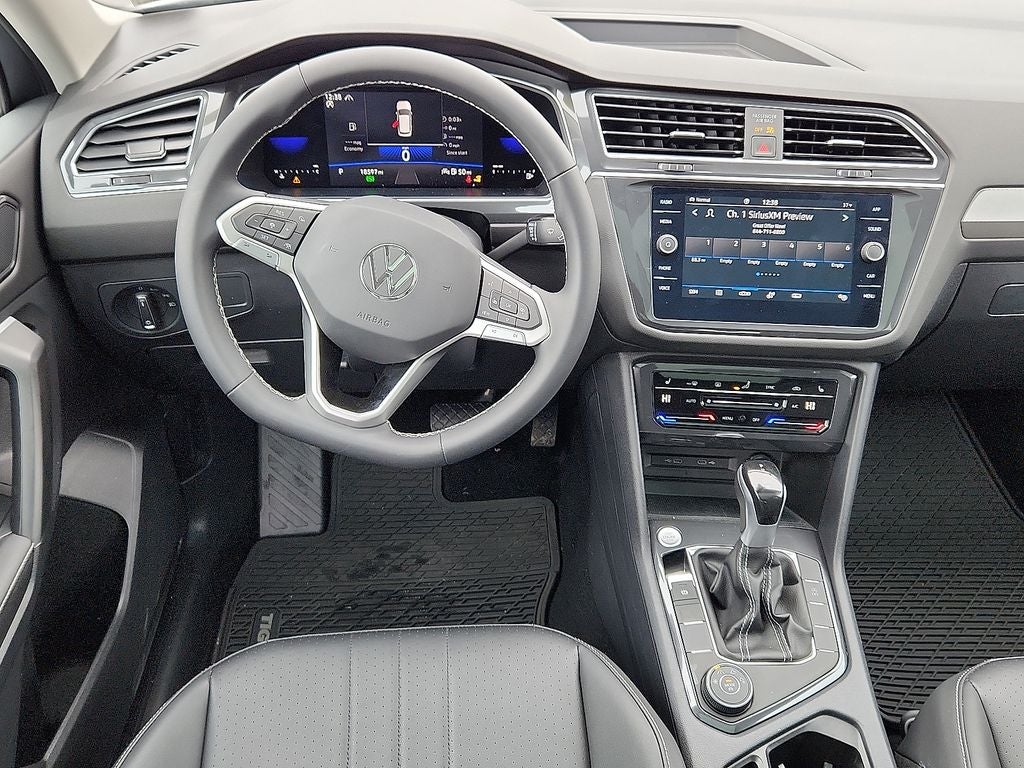 2023 Volkswagen Tiguan 2.0T SE