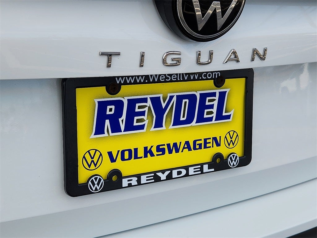 2025 Volkswagen Tiguan 2.0T SE