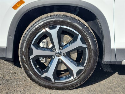 2025 Volkswagen Tiguan 2.0T SE