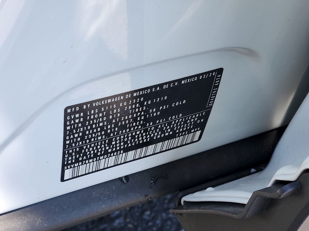 2026 Volkswagen Tiguan 2.0T SE