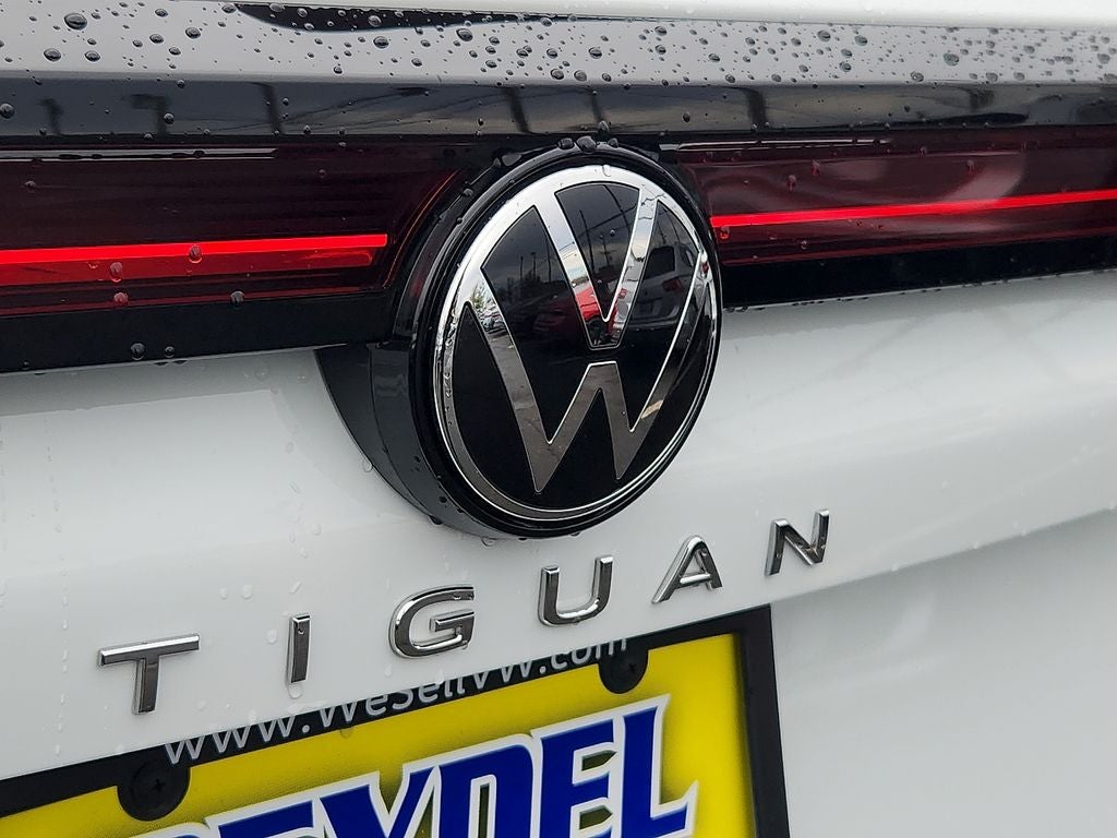 2025 Volkswagen Tiguan 2.0T SE