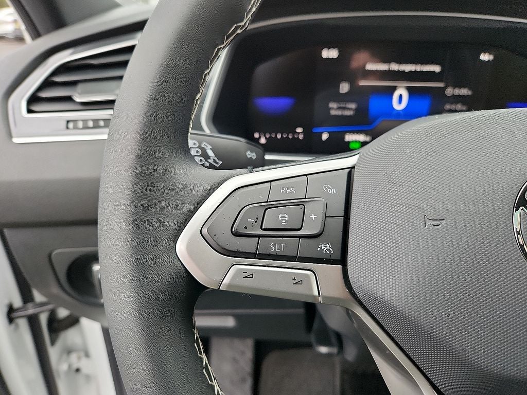 2023 Volkswagen Tiguan 2.0T SE