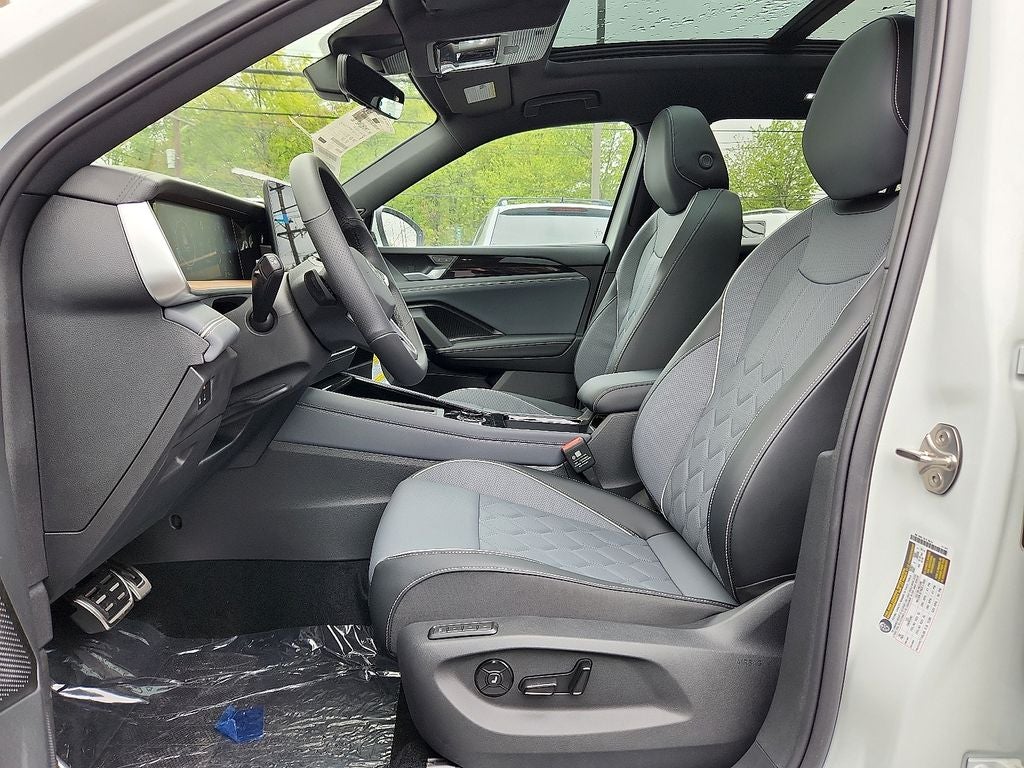 2026 Volkswagen Tiguan 2.0T SEL R-Line Turbo