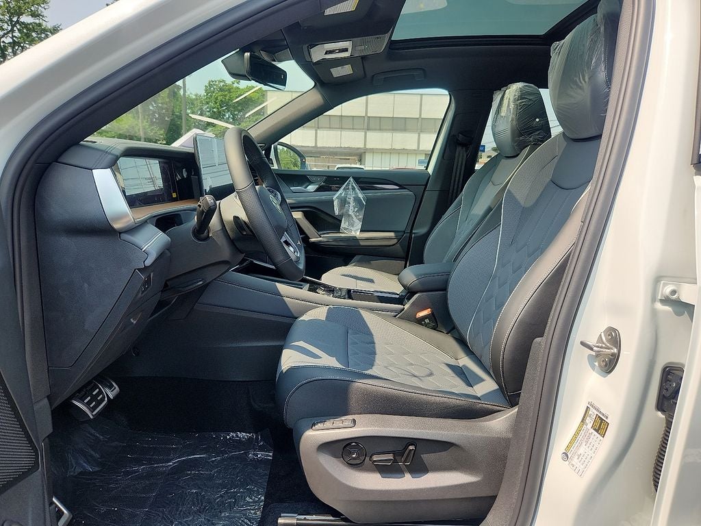 2026 Volkswagen Tiguan 2.0T SEL R-Line Turbo
