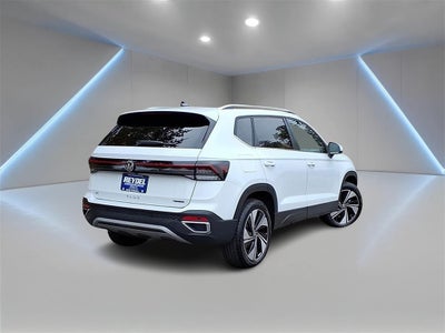 2025 Volkswagen Taos 1.5T SE