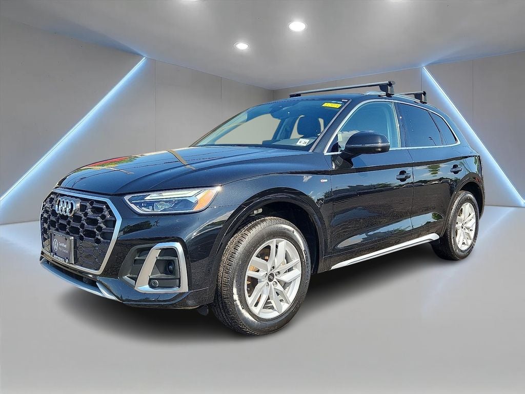 2023 Audi Q5 45 Premium's photo