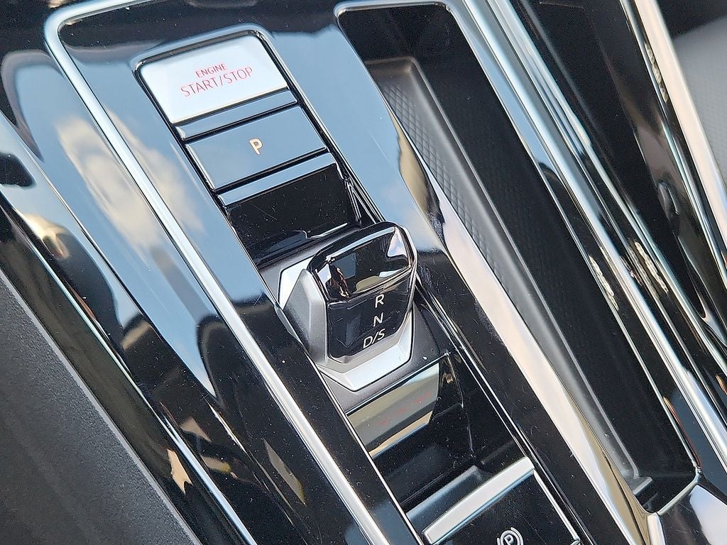 2024 Volkswagen Golf GTI 2.0T SE