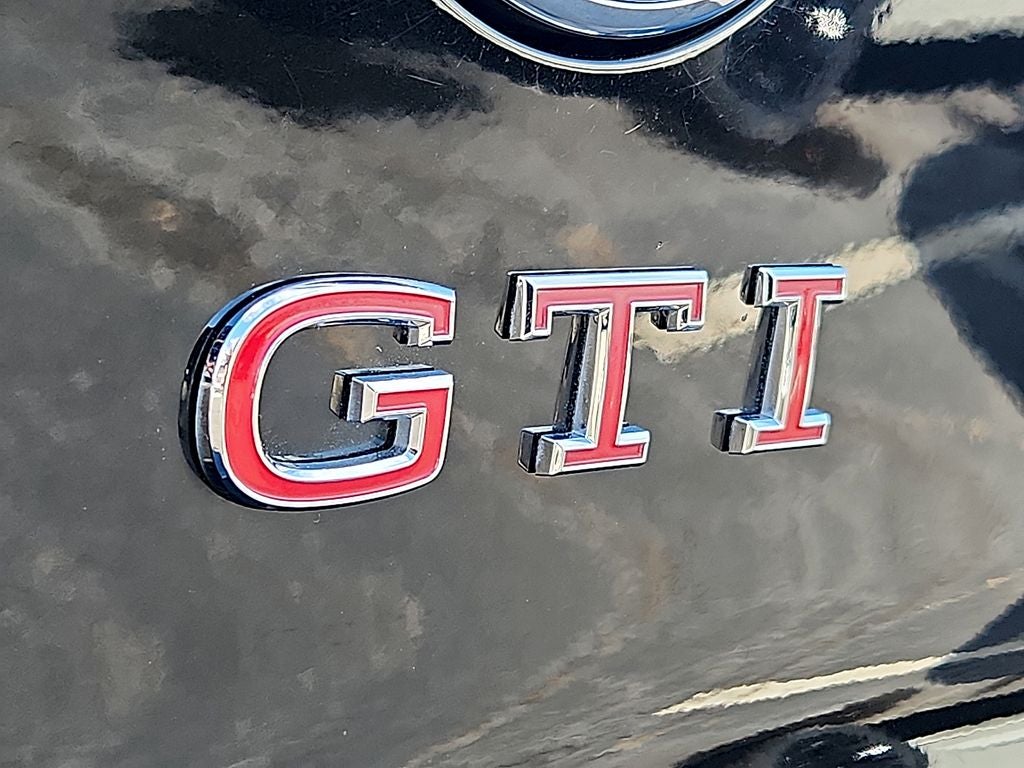 2024 Volkswagen Golf GTI 2.0T SE