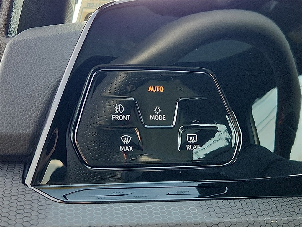 2024 Volkswagen Golf GTI 2.0T SE