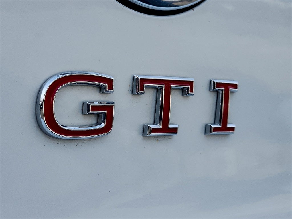 2024 Volkswagen Golf GTI 2.0T SE