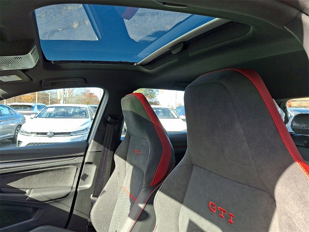 2026 Volkswagen Golf GTI 2.0T SE