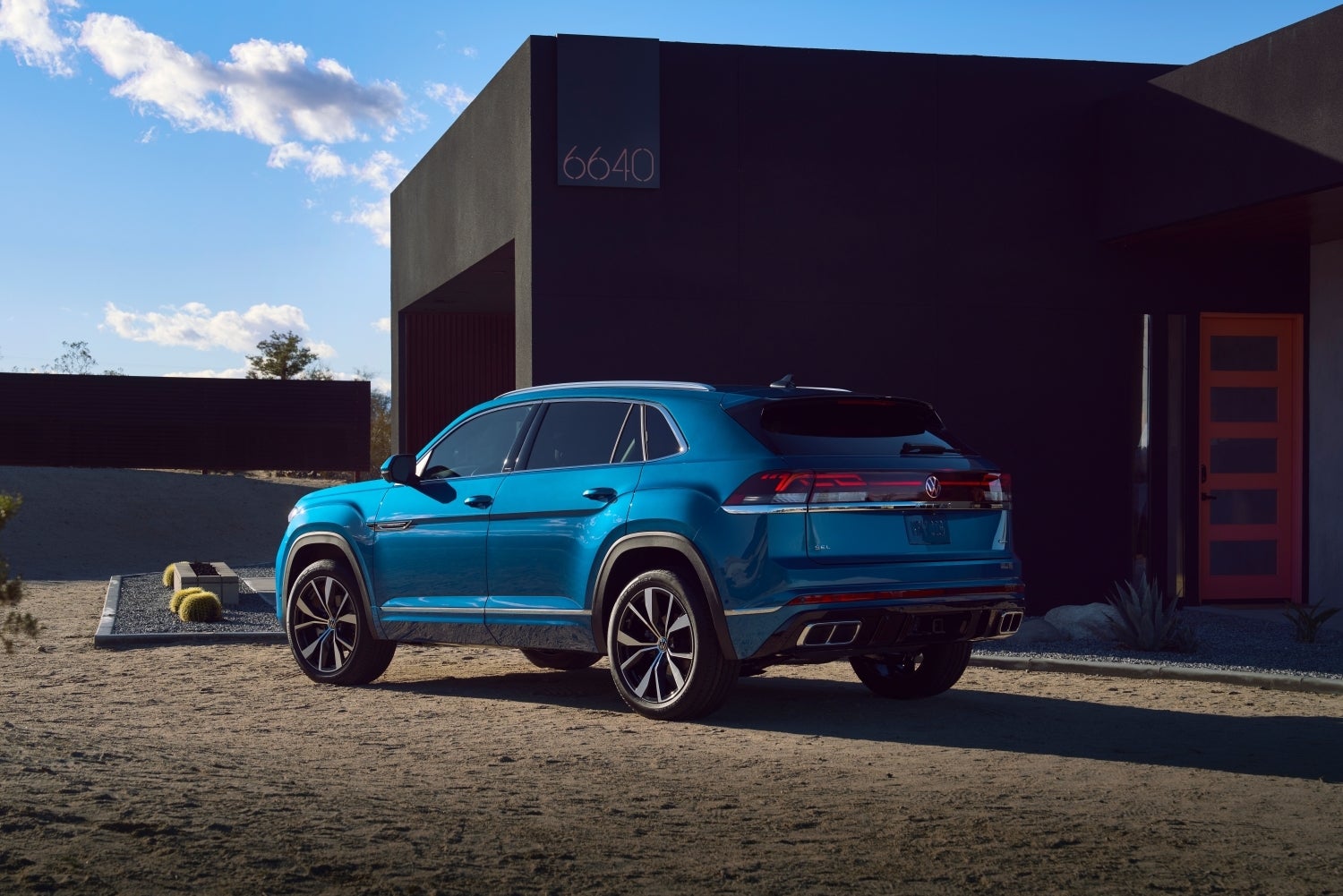 Reydel Volkswagen of Edison in Edison NJ